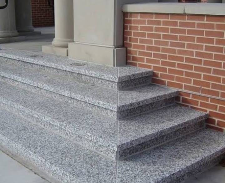 Outdoor Granite Staircase with Speckled Finish